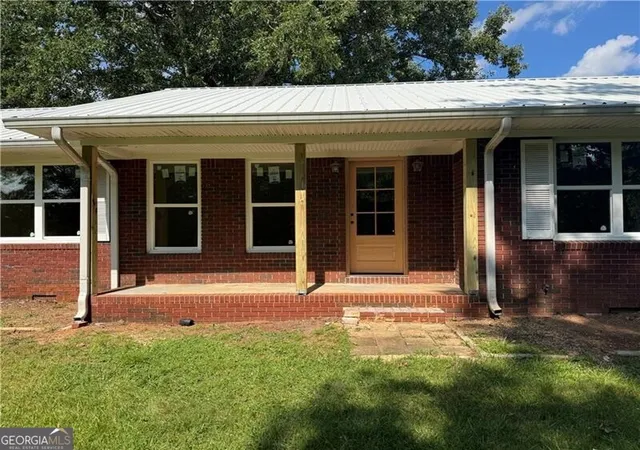 Photo 2 of Single family home for sale at 1049 Ben Higgins Rd, Dahlonega, GA 30533 | MLS# 10804260 | Listing updated on 2026-09-05