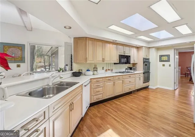 Photo 3 of Sale Pending at 110 Stewart Dr, Sandy Springs, GA 30342 | MLS# 10605646 | Listing updated on 2026-01-28