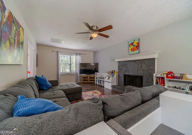 Homes for sale in Lawrenceville, GA | 484 Daisy Trl, Lawrenceville, GA 30046 | MLS# 10792604