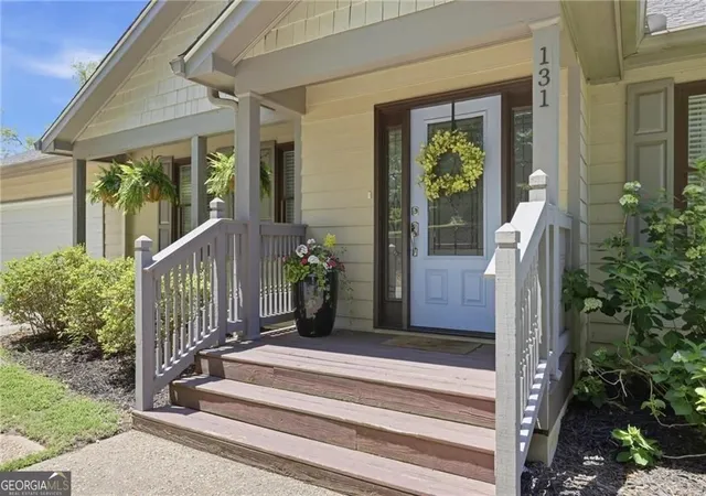 Photo 3 of Sale Pending at 131 Holiday St, Marietta, GA 30060 | MLS# 10758095 | Listing updated on 2026-09-03