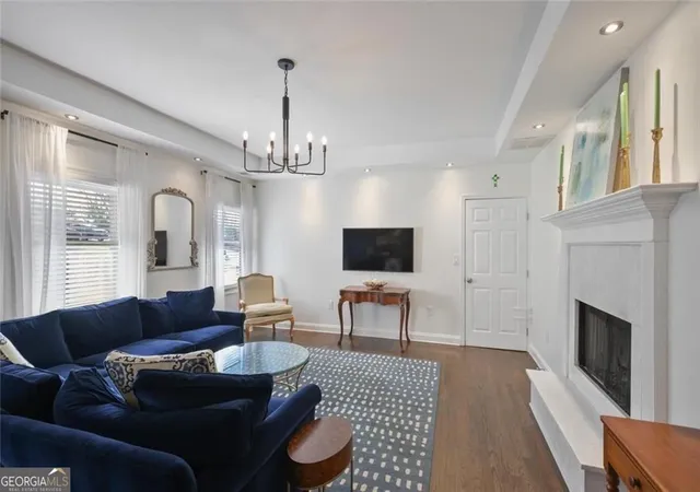 Photo 4 of Sale Pending at 131 Holiday St, Marietta, GA 30060 | MLS# 10758095 | Listing updated on 2026-09-03