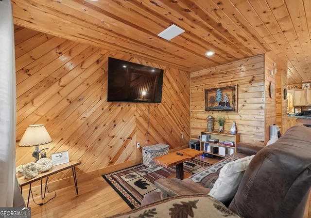 Photo 2 of Single family home for sale at 1130 Sutton Rd, Hiawassee, GA 30546 | MLS# 10831313 | Listing updated on 2026-09-11