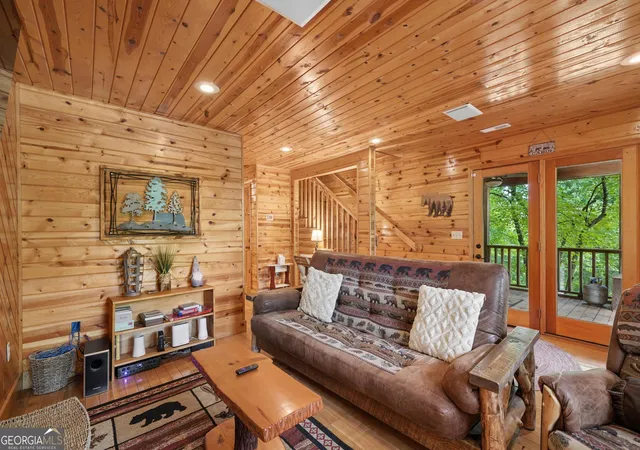 Photo 3 of Single family home for sale at 1130 Sutton Rd, Hiawassee, GA 30546 | MLS# 10831313 | Listing updated on 2026-09-11