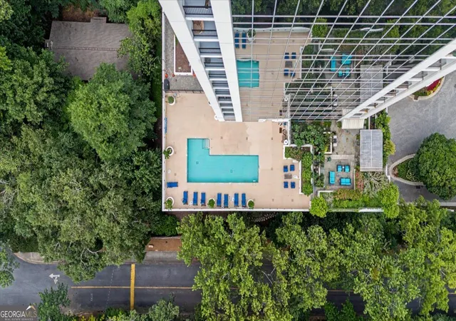 Photo 2 of Condo for sale at 2828 Peachtree Rd Ne #802, Atlanta, GA 30305 | MLS# 10811433 | Listing updated on 2026-09-04