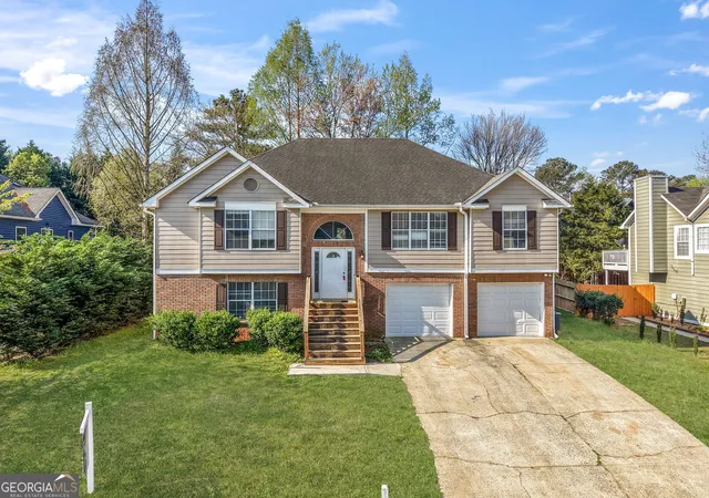 2nd image of 510 Saint James Ct, Lawrenceville, GA 30044 | MLS# 10797140