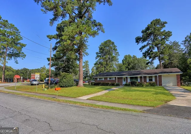 4th image of 220 Holly Ave, Pooler, GA 31322 | MLS# 10608757