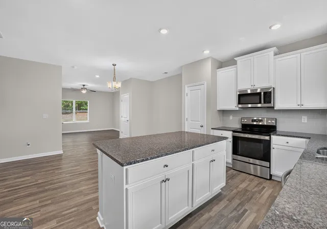 Photo 4 of Townhouse for sale at 585 Mcwilliams Rd Se #604, Atlanta, GA 30315 | MLS# 10798455 | Listing updated on 2026-09-12
