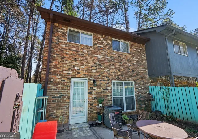 3rd image of 697 Garden Walk Dr, Stone Mountain, GA 30083 | MLS# 10706365