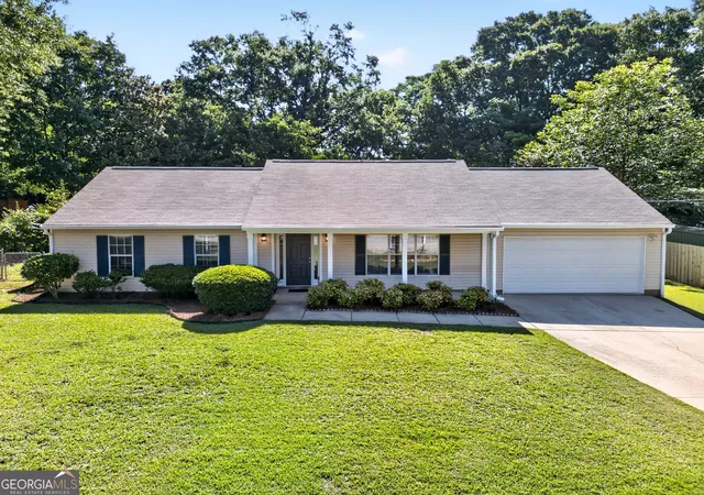 1st image of 35 Sunnybrook Dr, Mcdonough, GA 30253 | MLS# 10779219
