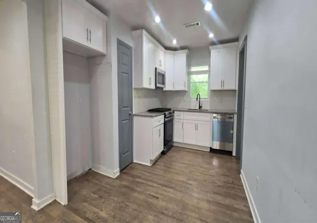 5th image of 2410 Macon Dr Sw, Atlanta, GA 30315 | MLS# 10787245