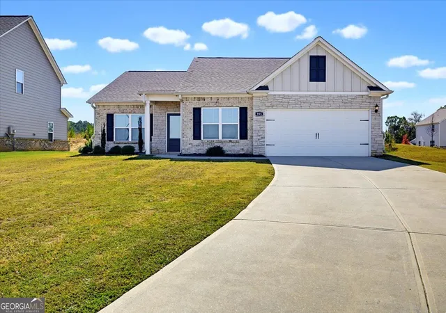 Photo 1 of Single family home for sale at 995 Minden Ter, Fairburn, GA 30213 | MLS# 10879122 | Listing updated on 2026-10-26