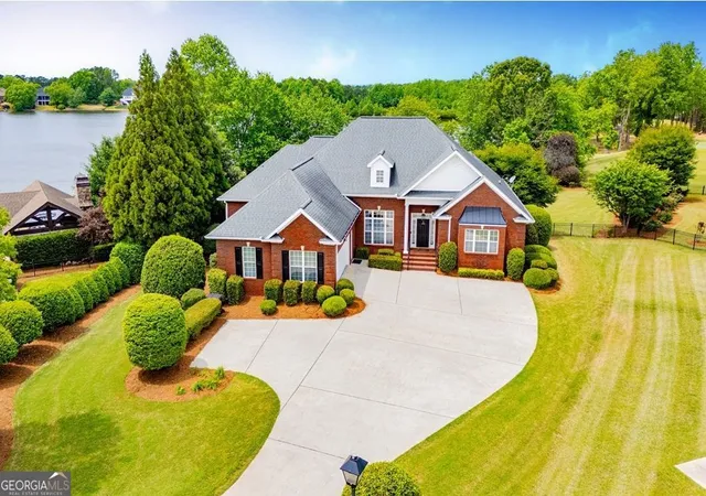 Photo 2 of Single family home for sale at 210 Turnberry Cir, Carrollton, GA 30116 | MLS# 10774310 | Listing updated on 2026-08-29