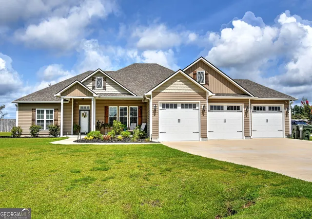 Photo 1 of Single family home for sale at 14 Remington Ln, Lakeland, GA 31635 | MLS# 10835522 | Listing updated on 2026-09-11