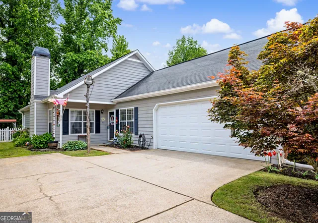 1st image of 195 Woodgate Dr, Fayetteville, GA 30214 | MLS# 10815842