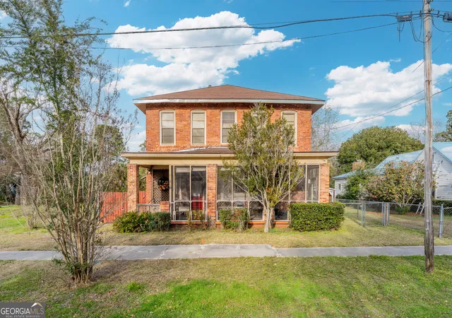 Homes for sale in Waycross, GA | 212 Butler St, Waycross, GA 31501 | MLS# 10781724