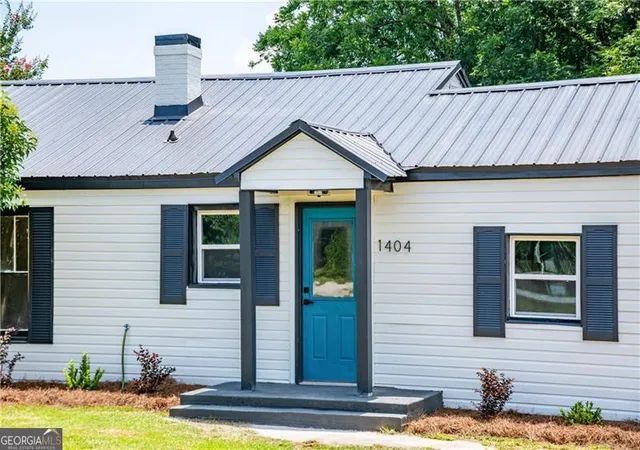 Photo 3 of Single family home for sale at 1404 N Forest Ave, Hartwell, GA 30643 | MLS# 10799517 | Listing updated on 2026-08-22
