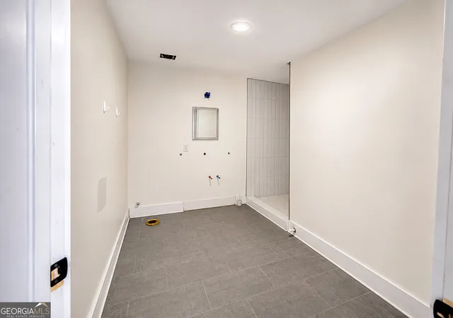 4th image of 907 Hank Aaron Dr Sw, Atlanta, GA 30315 | MLS# 10797979