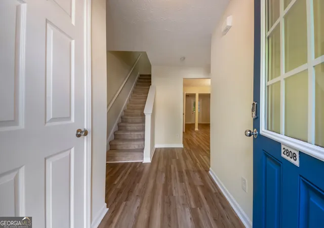 Photo 2 of Sale Pending at 2808 Valley Green Dr, Gainesville, GA 30504 | MLS# 10803664 | Listing updated on 2026-09-14
