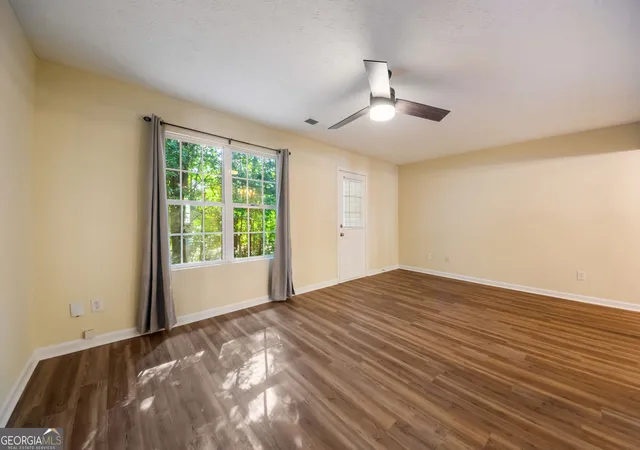 Photo 3 of Sale Pending at 2808 Valley Green Dr, Gainesville, GA 30504 | MLS# 10803664 | Listing updated on 2026-09-14