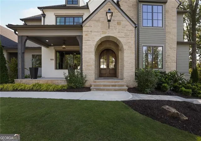 Photo 3 of Mansion for sale at 1050 Little River Ln, Milton, GA 30004 | MLS# 10606236 | Listing updated on 2026-09-05