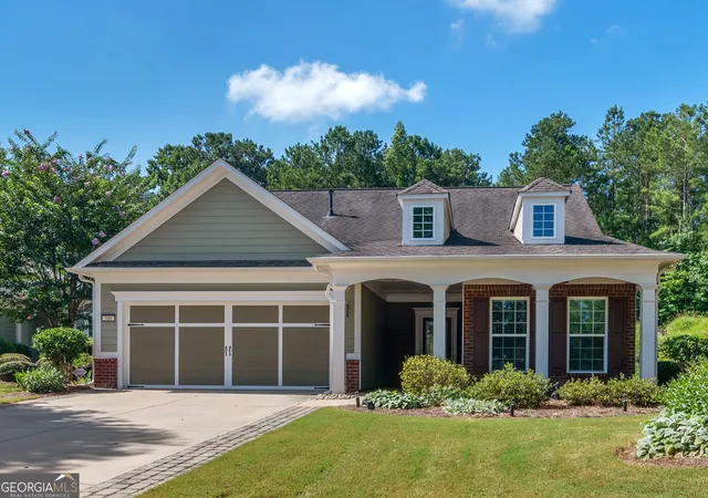 Photo 2 of Single family home for sale at 100 Crape Myrtle Dr, Griffin, GA 30223 | MLS# 10823429 | Listing updated on 2026-08-25