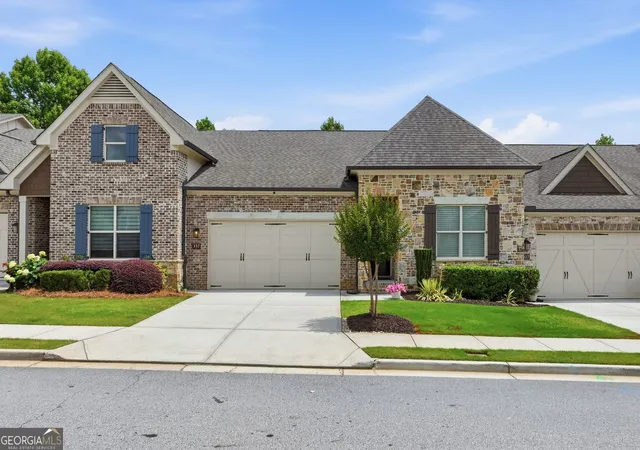 Homes for sale in Suwanee, GA | 337 Rosshandler Rd, Suwanee, GA 30024 | MLS# 10773469