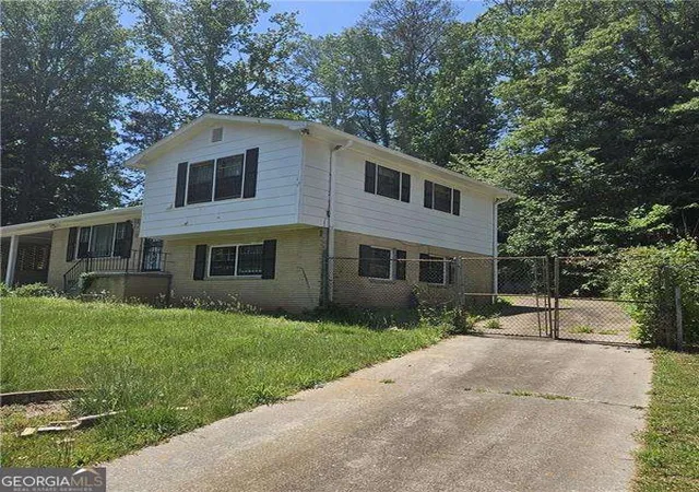 3rd image of 3776 Rockport Pl Sw, Atlanta, GA 30331 | MLS# 10754081