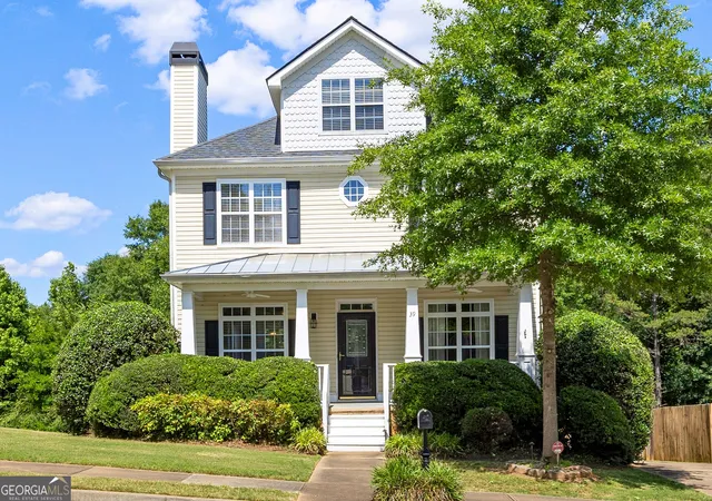 Photo 1 of Single family home for sale at 39 The Crescent, Newnan, GA 30263 | MLS# 10824845 | Listing updated on 2026-09-12