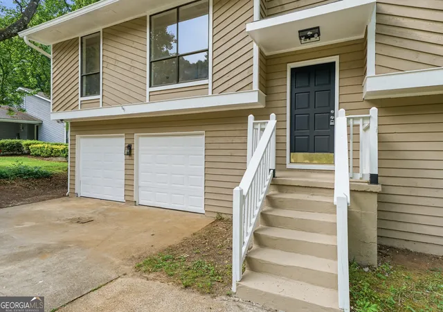 4th image of 996 Park Forest Trl Nw, Lilburn, GA 30047 | MLS# 10816646