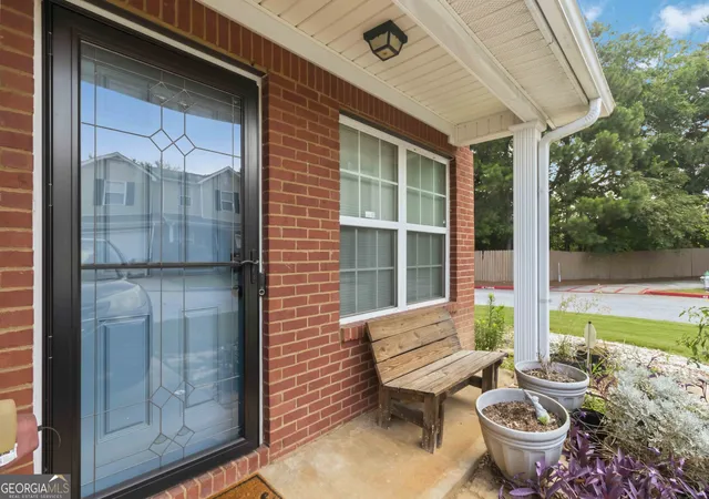 image of 342 Tara Commons Cir, Loganville, GA 30052 | MLS# 10807215