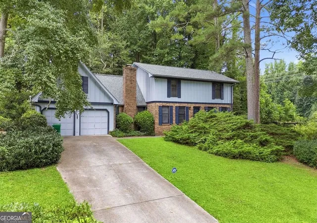 2nd image of 5270 N Peachtree Rd, Atlanta, GA 30338 | MLS# 10819536
