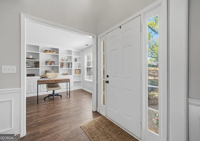 Photo 2 of Single family home for sale at 1810 Westwind Dr, Cumming, GA 30041 | MLS# 10757300 | Listing updated on 2026-09-21