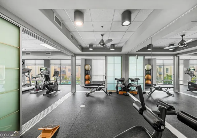 Listing Photo 2 - Condo for sale in building located at 711 Cosmopolitan Dr Ne, Atlanta, GA 30324 - Unit #622