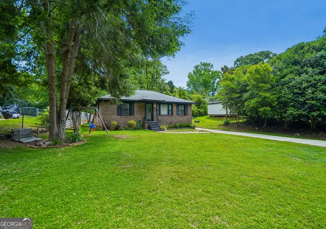 Photo 3 of Single family home for sale at 751 Springer Dr, Griffin, GA 30224 | MLS# 10802828 | Listing updated on 2026-08-14