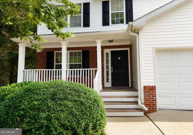 Photo 3 of Single family home for sale at 119 Bainbridge Ct, Dallas, GA 30132 | MLS# 10822360 | Listing updated on 2026-08-23