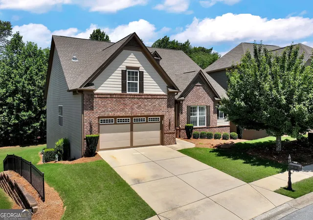 Photo 2 of Single family home for sale at 3450 Locust Cvs Rd, Gainesville, GA 30504 | MLS# 10776468 | Listing updated on 2026-06-16