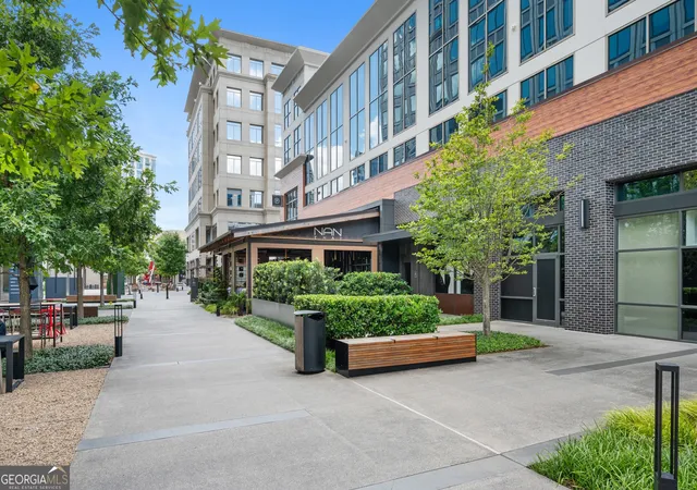 2nd image of 3040 Peachtree Rd Nw, Atlanta, GA 30305