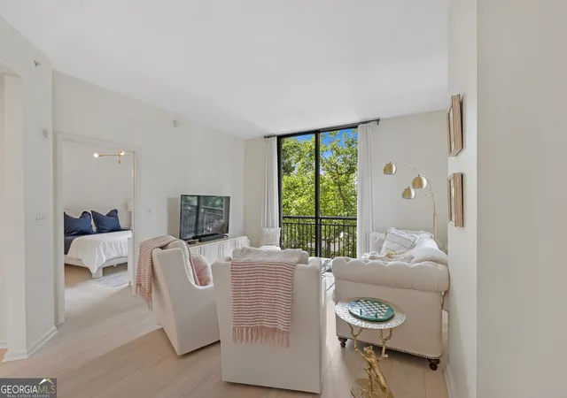5th image of 3040 Peachtree Rd Nw #211, Atlanta, GA 30305 | MLS# 10809165