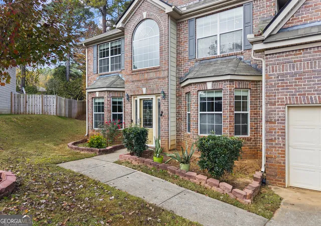 Photo 4 of Single family home for sale at 1546 Evergreen Holw Ln, Conyers, GA 30012 | MLS# 10640799 | Listing updated on 2026-09-02