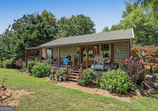 Photo 2 of Single family home for sale at 5119 E Hwy 166, Carrollton, GA 30116 | MLS# 10829152 | Listing updated on 2026-09-03