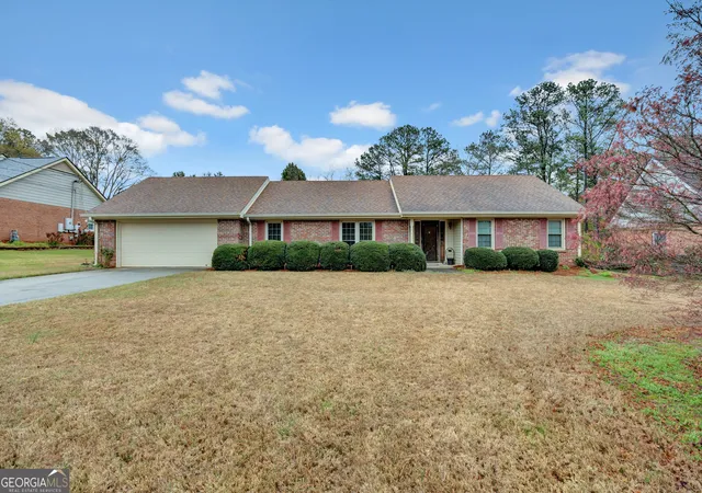 Photo 1 of Single family home for sale at 3898 Carriage Ln, Conyers, GA 30094 | MLS# 10758452 | Listing updated on 2026-08-26