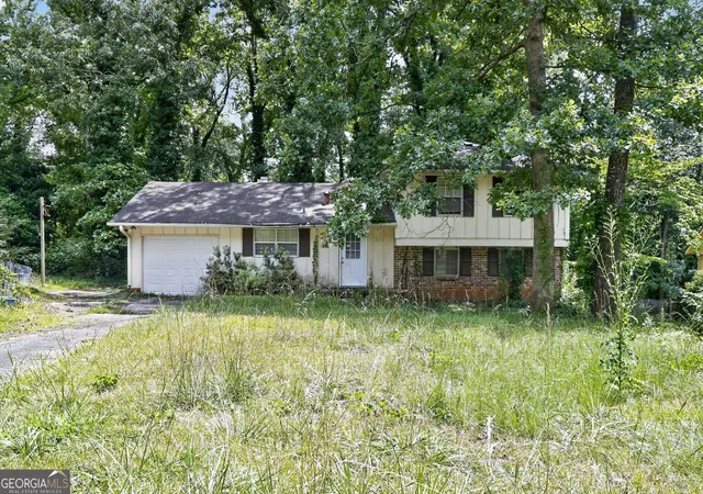 Photo 3 of Single family home for sale at 1470 Walnut Ridge Way, Stone Mountain, GA 30083 | MLS# 10809126 | Listing updated on 2026-08-13