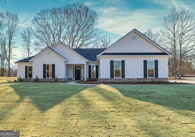 Homes for sale in Toccoa, GA | 199 Wards Creek Rd #3, Toccoa, GA 30577 | MLS# 10728833