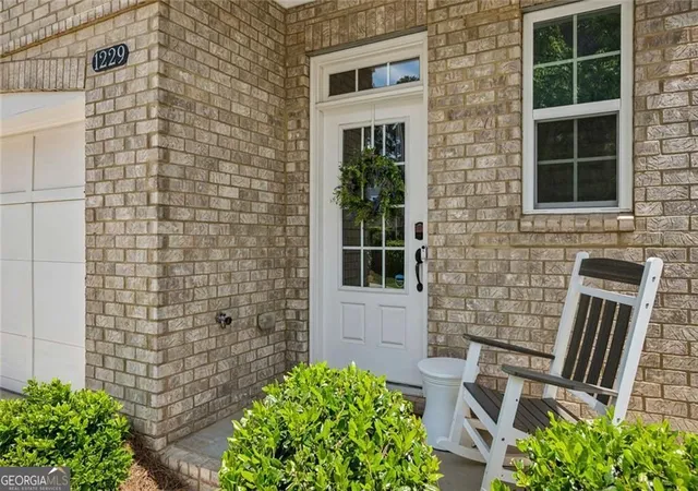Photo 3 of Single family home for sale at 1229 Hampton Park Rd, Decatur, GA 30033 | MLS# 10832300 | Listing updated on 2026-09-29