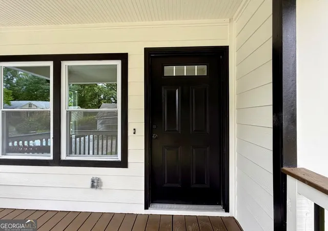 Photo 3 of Sale Pending at 522 Spring St, Carrollton, GA 30117 | MLS# 10818454 | Listing updated on 2026-08-16