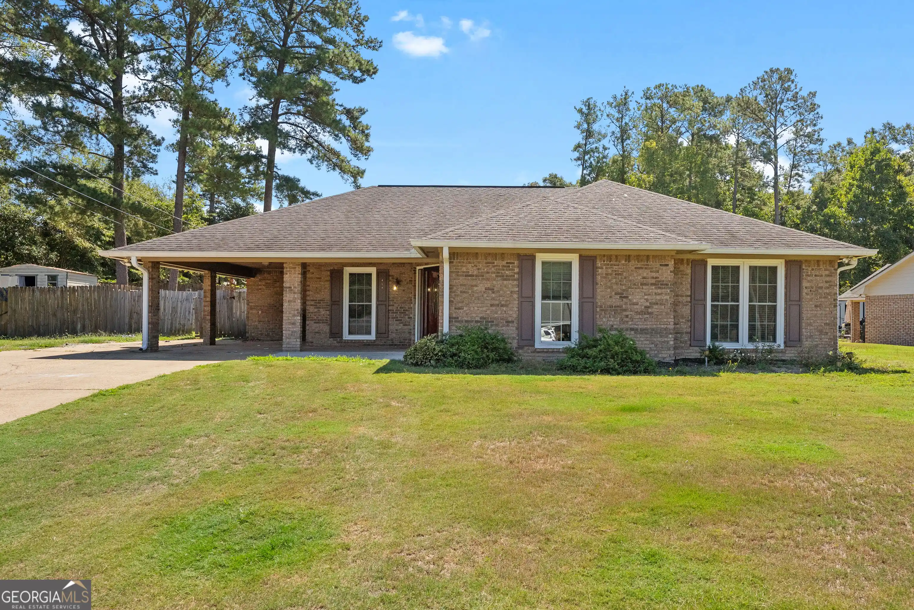 Photo 1 of Single family home for sale at 417 Lee Rd 309, Phenix City, AL 36870 | MLS# 10849296 | Listing updated on 2026-10-05
