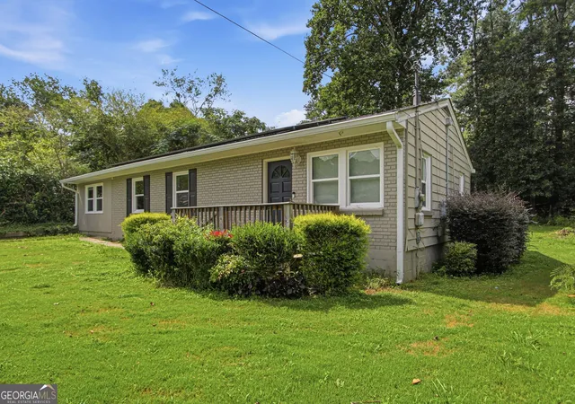 2nd image of 414 Paulding Ln, Dallas, GA 30132 | MLS# 10814433