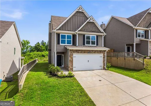 2nd image of 321 Melody Ln, Cartersville, GA 30121 | MLS# 10793749