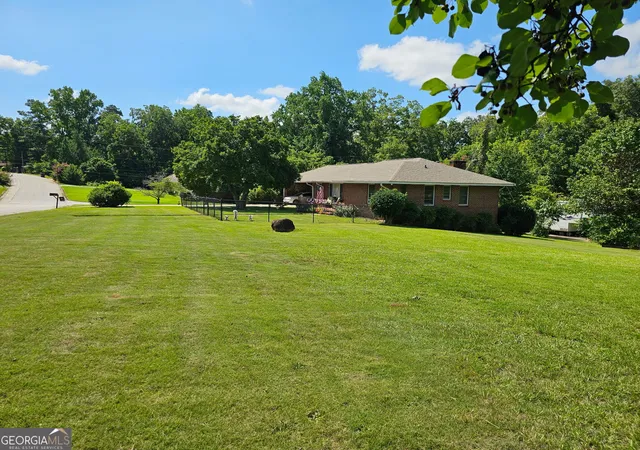 Photo 4 of Single family home for sale at 700 Brookwood Dr, Thomaston, GA 30286 | MLS# 10809039 | Listing updated on 2026-08-03