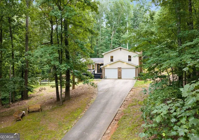 Photo 3 of Single family home for sale at 118 Glenell Dr, Woodstock, GA 30189 | MLS# 10825420 | Listing updated on 2026-09-28